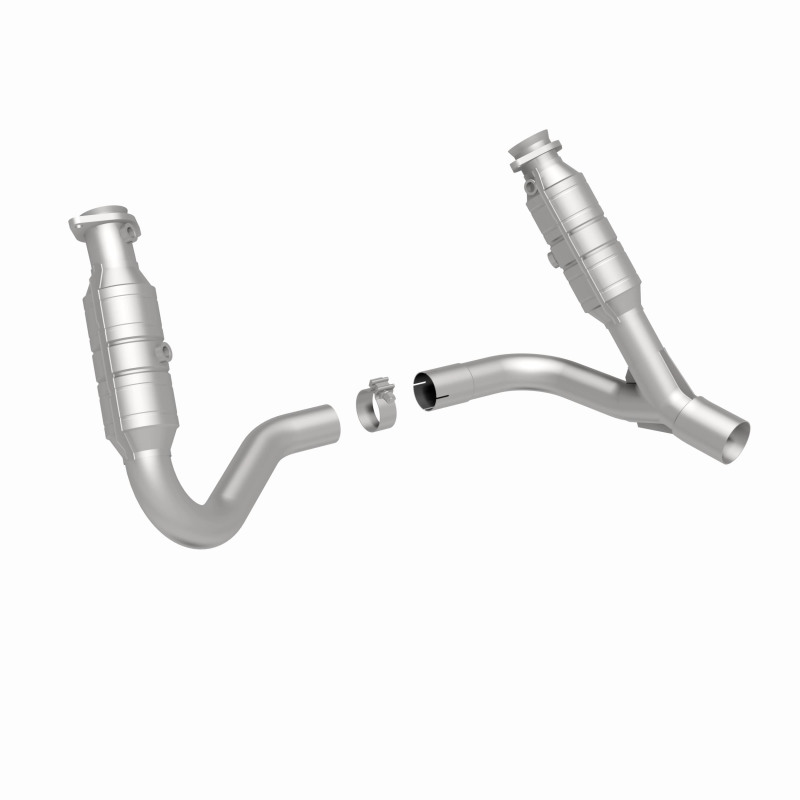 Chrysler Aspen Catalytic Converter - Magnaflow - Direct-Fit - 2008