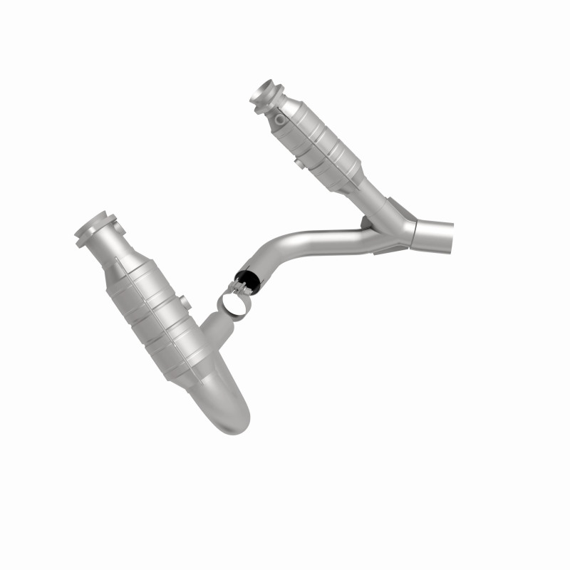 Chrysler Aspen Catalytic Converter - Magnaflow - Direct-Fit - 2008