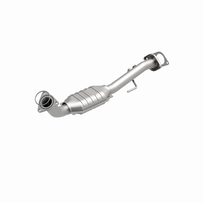 Cadillac Escalade Catalytic Converter - Passenger Side - Magnaflow - OEM Grade Direct-Fit - `02-`06