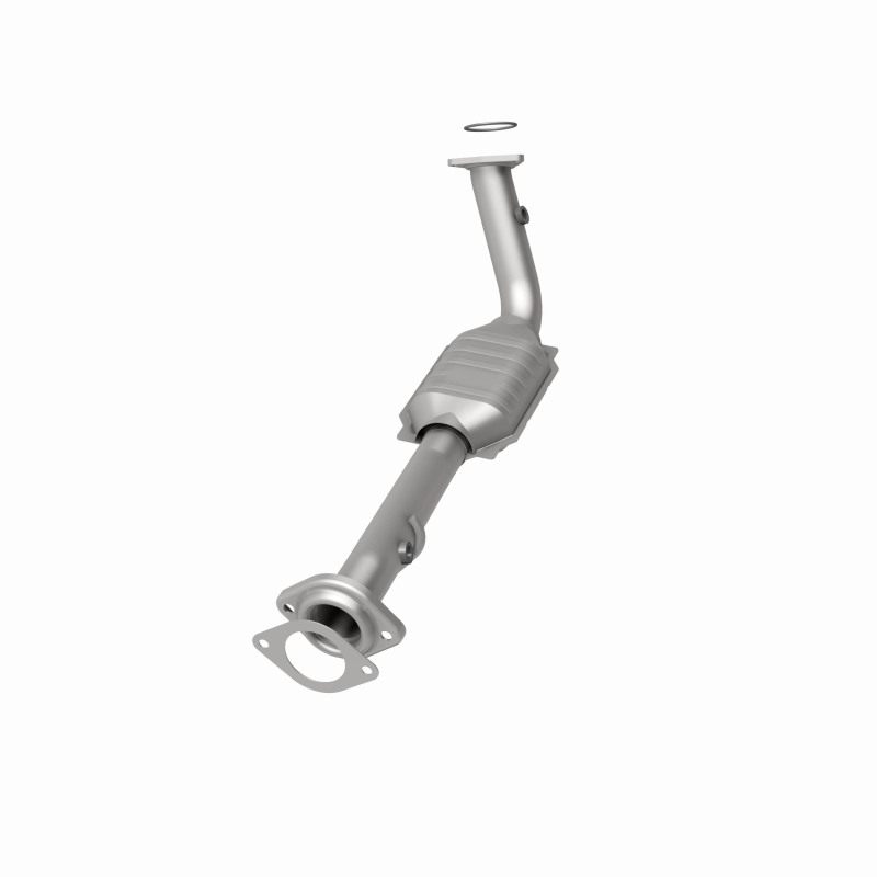 Cadillac Escalade Catalytic Converter - Passenger Side - Magnaflow - OEM Grade Direct-Fit - `02-`06