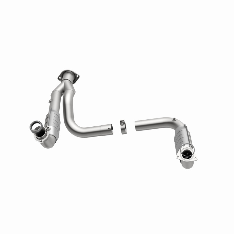 Hummer H2 Catalytic Converter - Magnaflow - OEM Grade Federal/EPA Compliant Direct-Fit - `07-`09