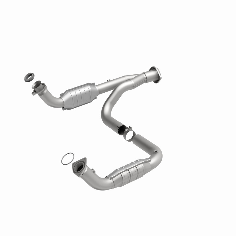 Hummer H2 Catalytic Converter - Magnaflow - OEM Grade Federal/EPA Compliant Direct-Fit - `07-`09
