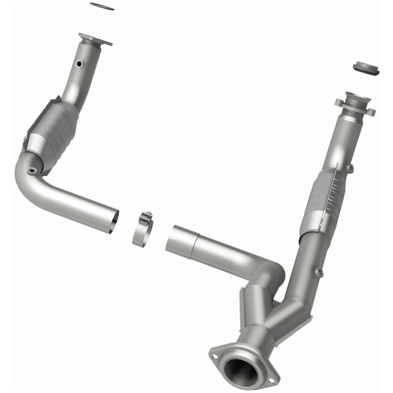 Hummer H2 Catalytic Converter - Magnaflow - OEM Grade Federal/EPA Compliant Direct-Fit - `07-`09