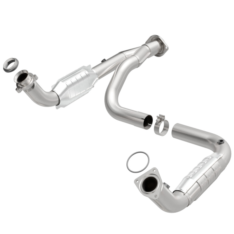 Hummer H2 Catalytic Converter - Magnaflow - OEM Grade Federal/EPA Compliant Direct-Fit - `07-`09