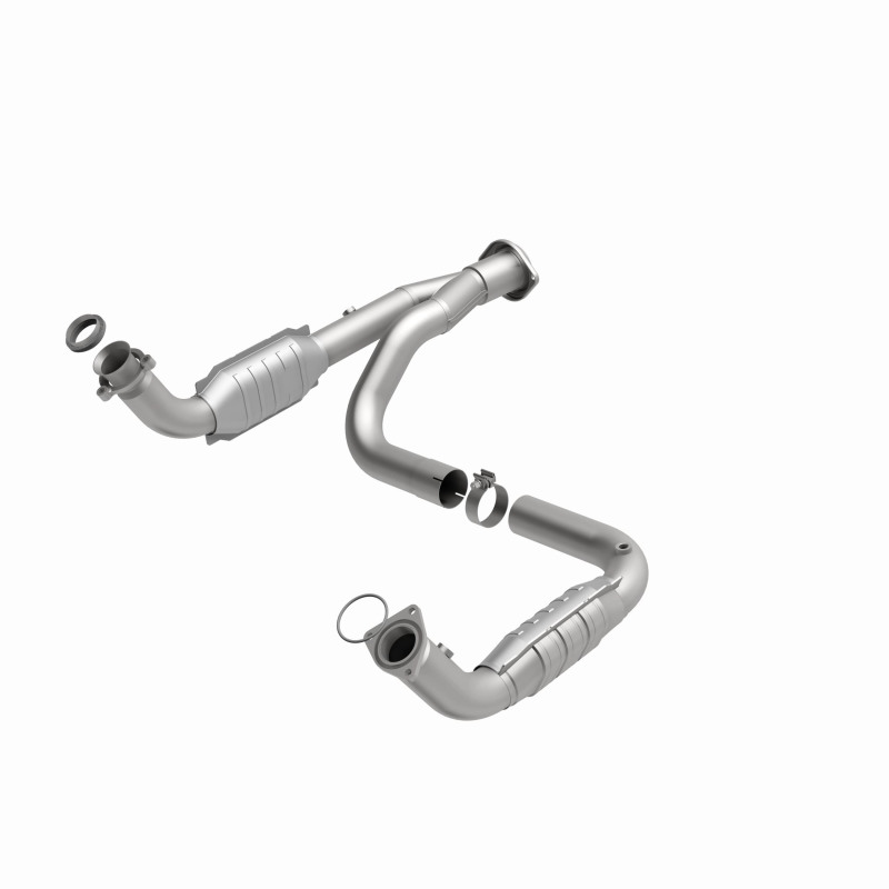 Hummer H2 Catalytic Converter - Magnaflow - OEM Grade Federal/EPA Compliant Direct-Fit - `07-`09