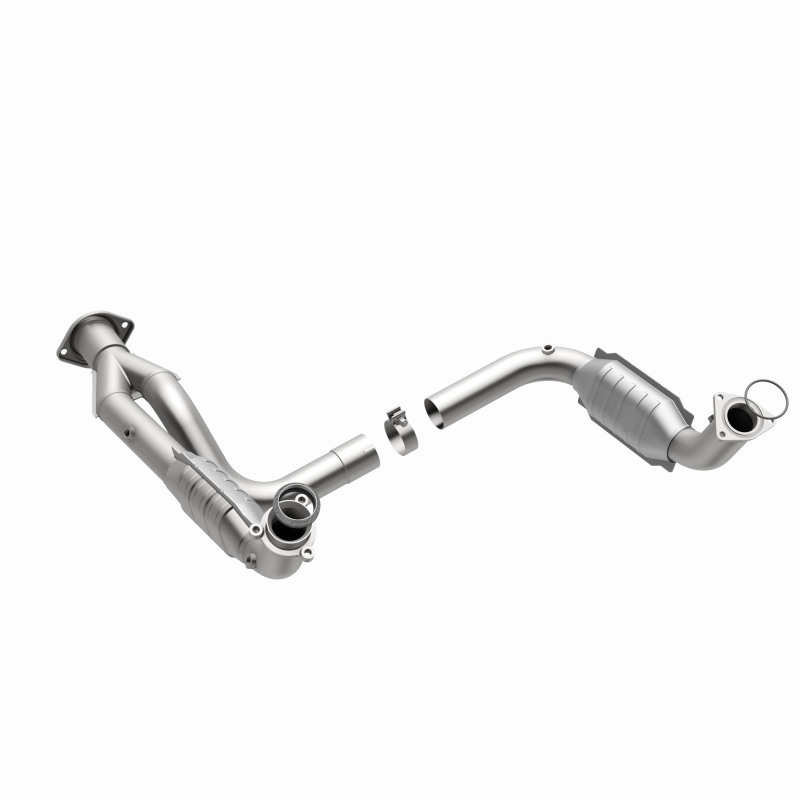Hummer H2 Catalytic Converter - Magnaflow - OEM Grade Federal/EPA Compliant Direct-Fit - `07-`09