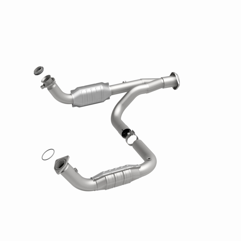 Hummer H2 Catalytic Converter - Magnaflow - OEM Grade Federal/EPA Compliant Direct-Fit - `07-`09