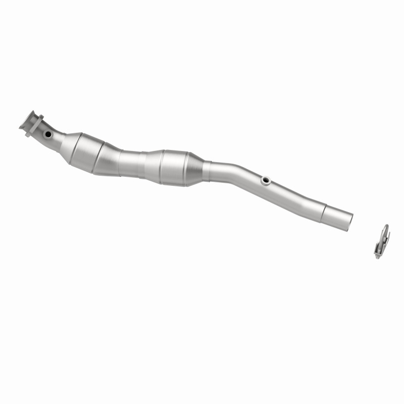 Land Rover Range Rover Catalytic Converter - Driver Side - Magnaflow - OEM Grade, Direct-Fit, Federal/EPA Compliant - `03-`05