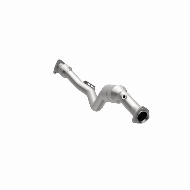 Volkswagen Phaeton Direct-Fit Catalytic Converter - Front - Passenger Side - Magnaflow - OEM Grade, Federal/EPA Compliant - `04-`06