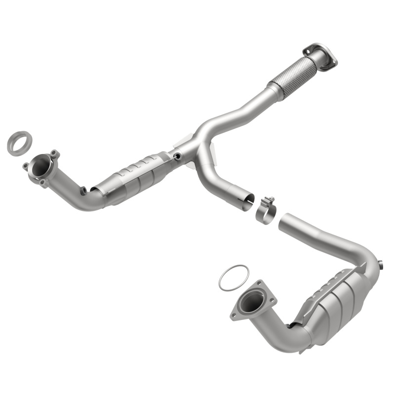 Chevrolet Trailblazer EXT Catalytic Converter - Magnaflow - Direct Fit - `03-`06