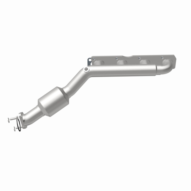 Nissan Armada Catalytic Converter - Magnaflow - HM Grade Direct-Fit - `05-`15