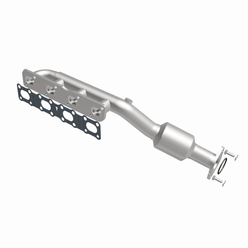 Nissan Armada Catalytic Converter - Magnaflow - HM Grade Direct-Fit - `05-`15