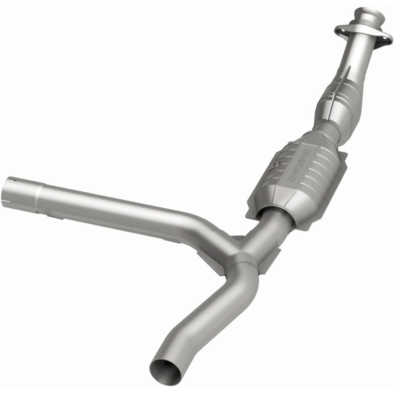Ford F-150 Heritage Catalytic Converter - Magnaflow - OEM Grade Direct-Fit - 2004