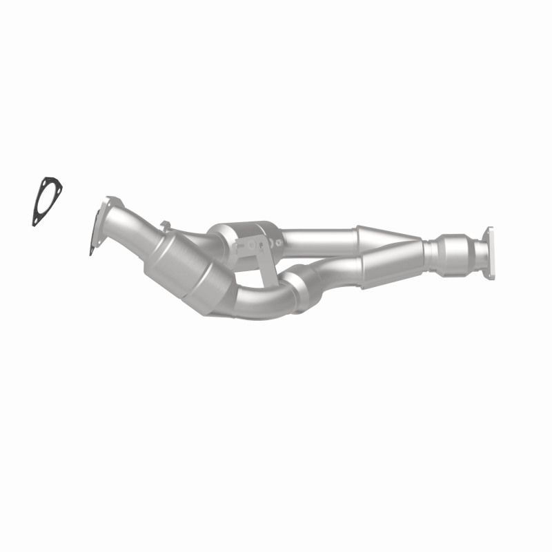 Volkswagen Touareg Catalytic Converter - Magnaflow - Direct-Fit OEM Grade - `04-`06