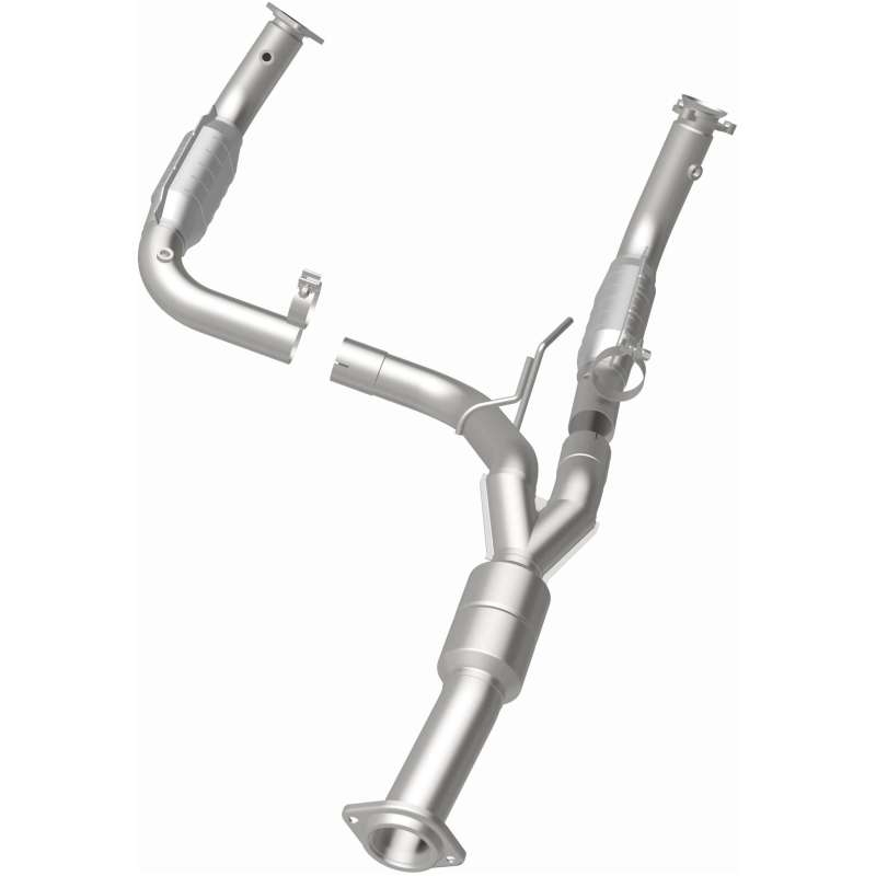 GMC 2500HD Catalytic Converter - Magnaflow - Direct-Fit - `11-`19