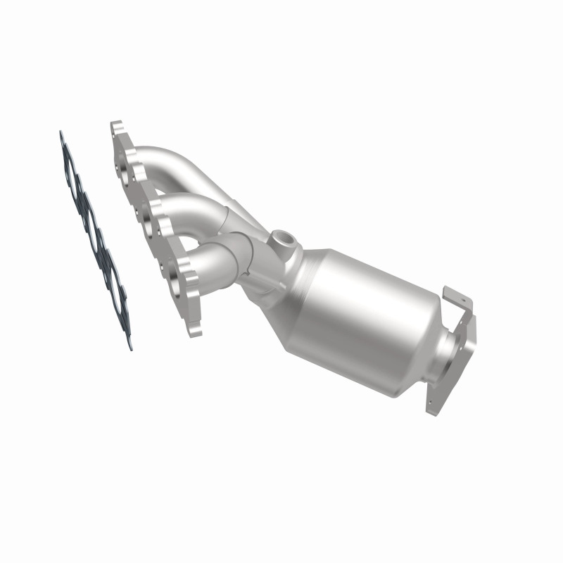 Volvo XC90 Catalytic Converter - Magnaflow - OEM Grade Manifold - `07-`10