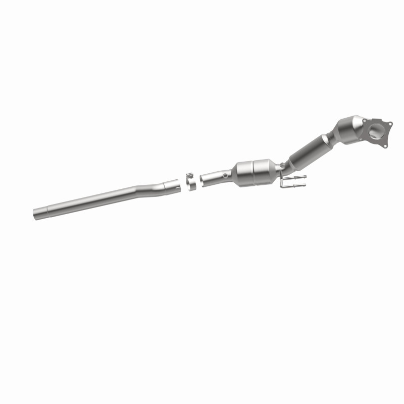 Volkswagen Passat Catalytic Converter - Magnaflow - OEM Grade Direct-Fit - 2010