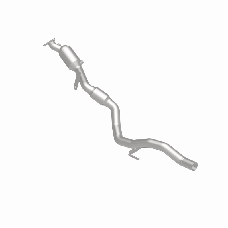 Volkswagen Touareg Catalytic Converter - Magnaflow - OEM Grade Direct-Fit - `11-`17