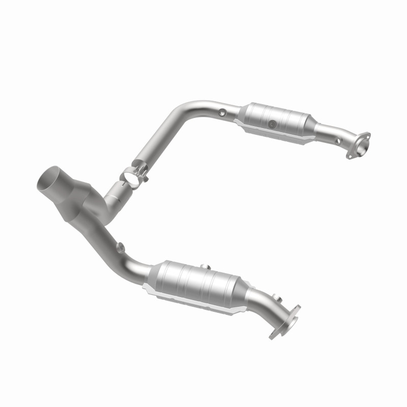 Dodge Ram Catalytic Converter - Magnaflow - Direct Fit, OEM Grade - `07-`08