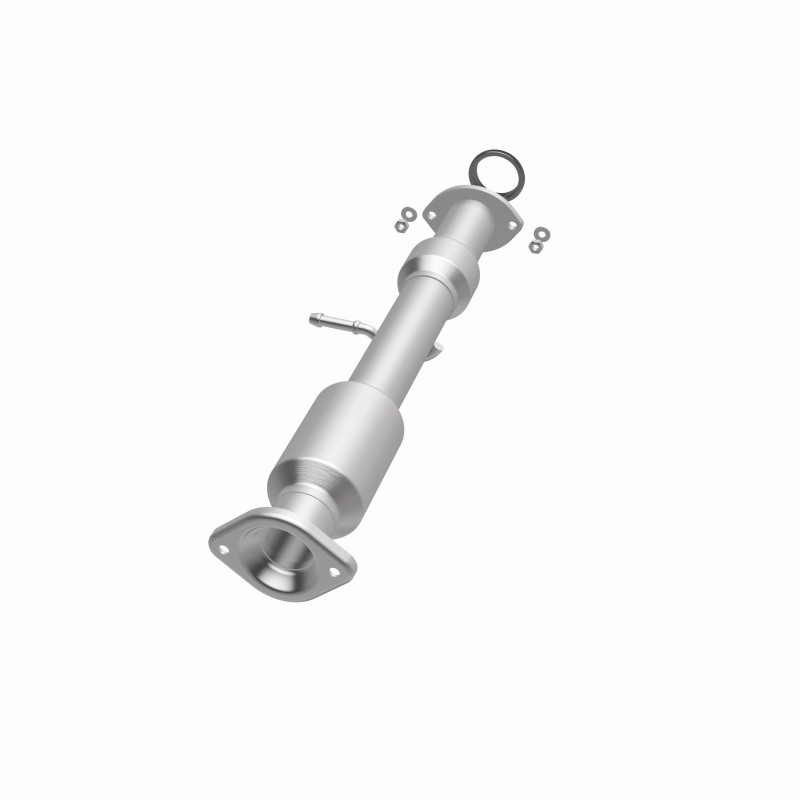 Toyota Highlander Catalytic Converter - Magnaflow - OEM Grade Direct-Fit - `14-`16