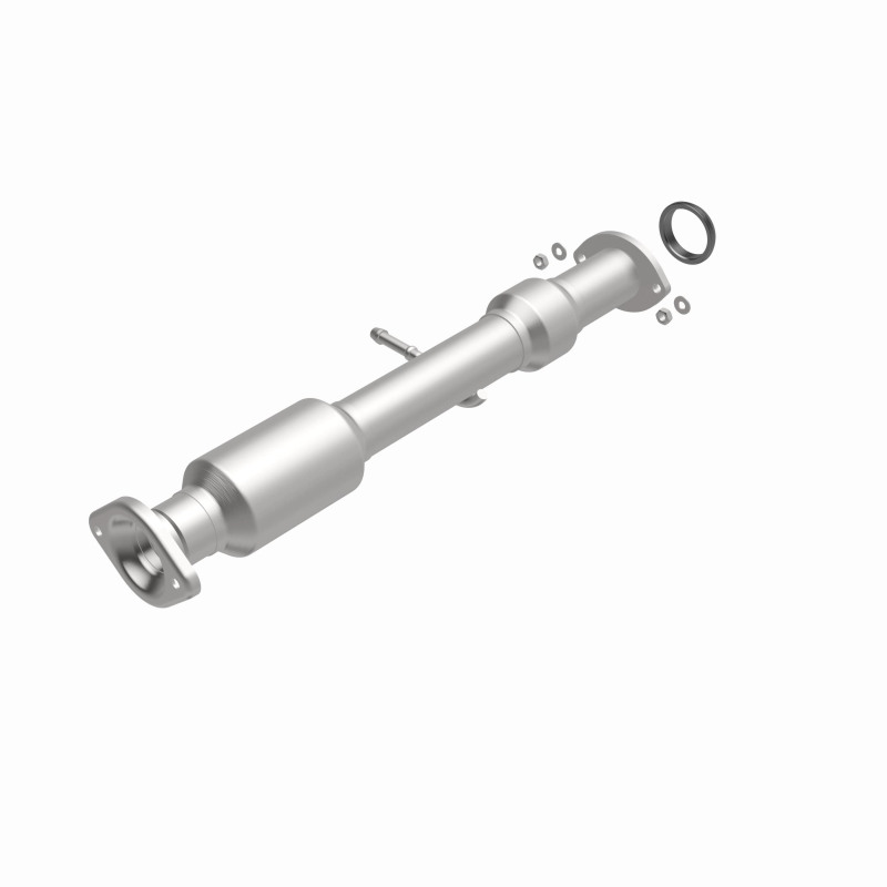 Toyota Highlander Catalytic Converter - Magnaflow - OEM Grade Direct-Fit - `14-`16