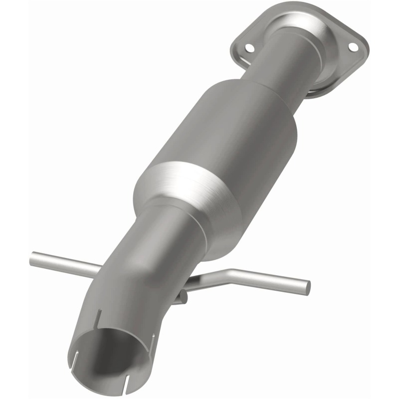 Toyota Highlander Catalytic Converter - Magnaflow - OEM Grade Direct-Fit - `14-`16