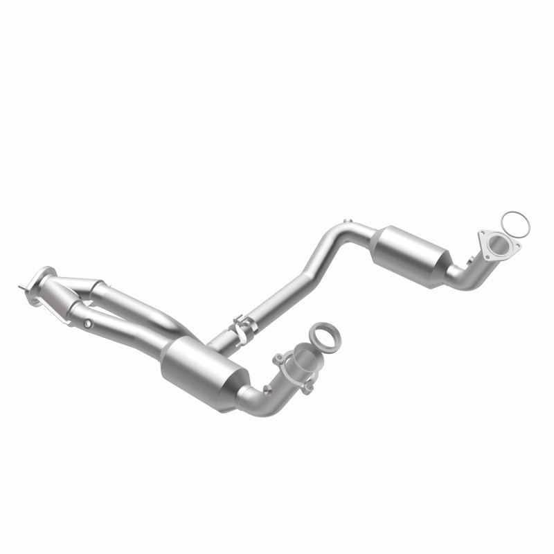 GMC Sierra 1500 Classic Catalytic Converter - Magnaflow - California Grade CARB Compliant - 2007