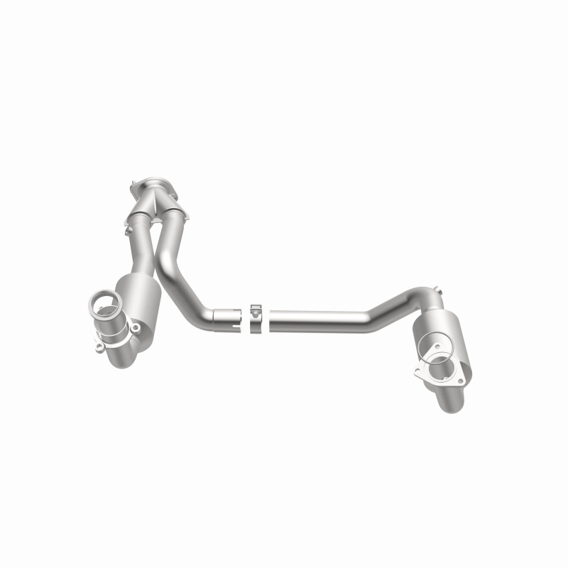 GMC Sierra 1500 Classic Catalytic Converter - Magnaflow - California Grade CARB Compliant - 2007