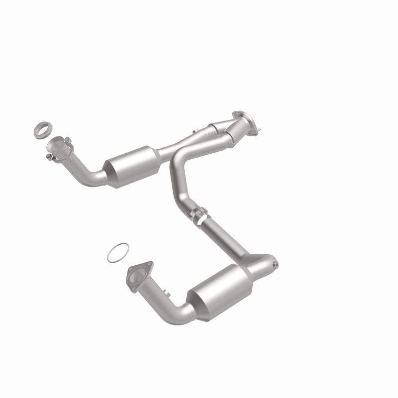 GMC Sierra 1500 Classic Catalytic Converter - Magnaflow - California Grade CARB Compliant - 2007