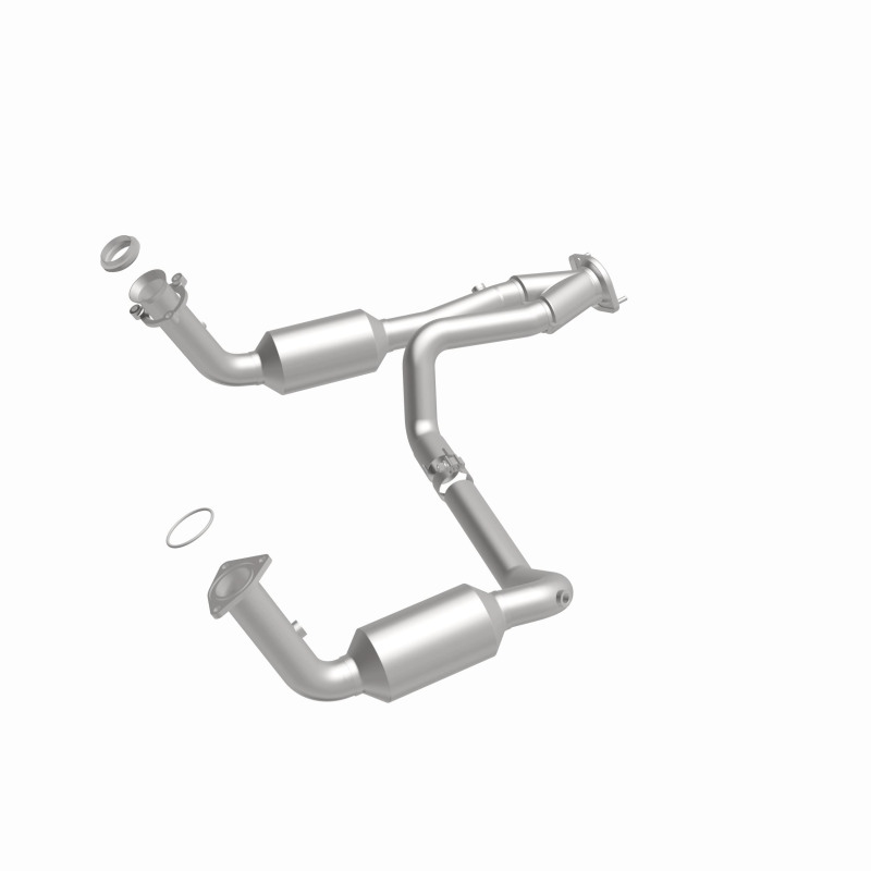 GMC Sierra 1500 Classic Catalytic Converter - Magnaflow - California Grade CARB Compliant - 2007