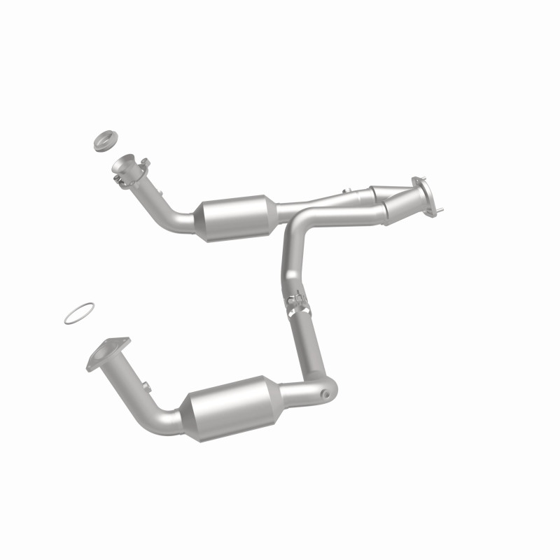 GMC Sierra 1500 Classic Catalytic Converter - Magnaflow - California Grade CARB Compliant - 2007
