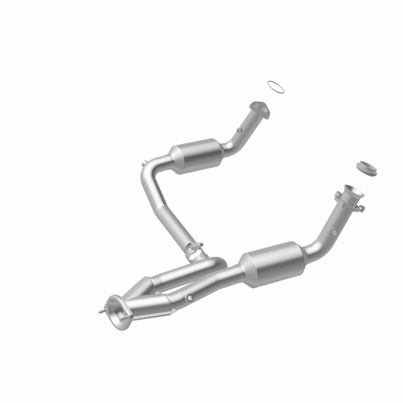 GMC Sierra 1500 Classic Catalytic Converter - Magnaflow - California Grade CARB Compliant - 2007
