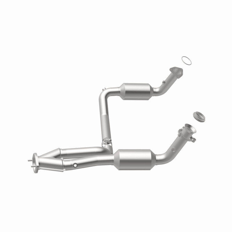 GMC Sierra 1500 Classic Catalytic Converter - Magnaflow - California Grade CARB Compliant - 2007