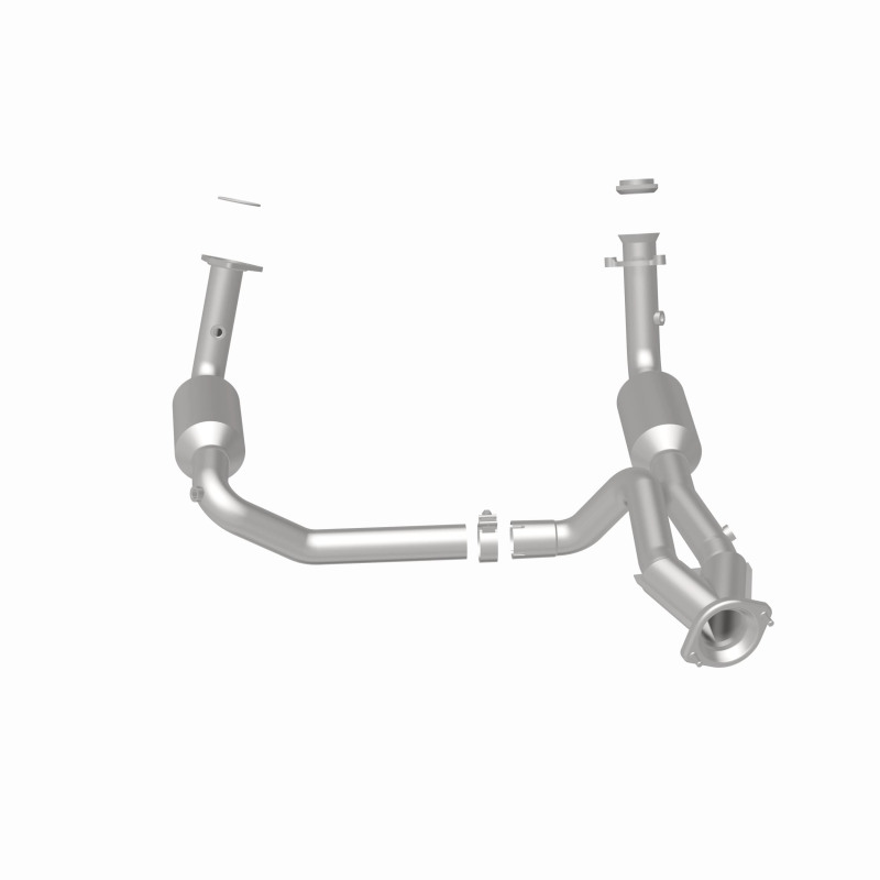 GMC Sierra 1500 Classic Catalytic Converter - Magnaflow - California Grade CARB Compliant - 2007