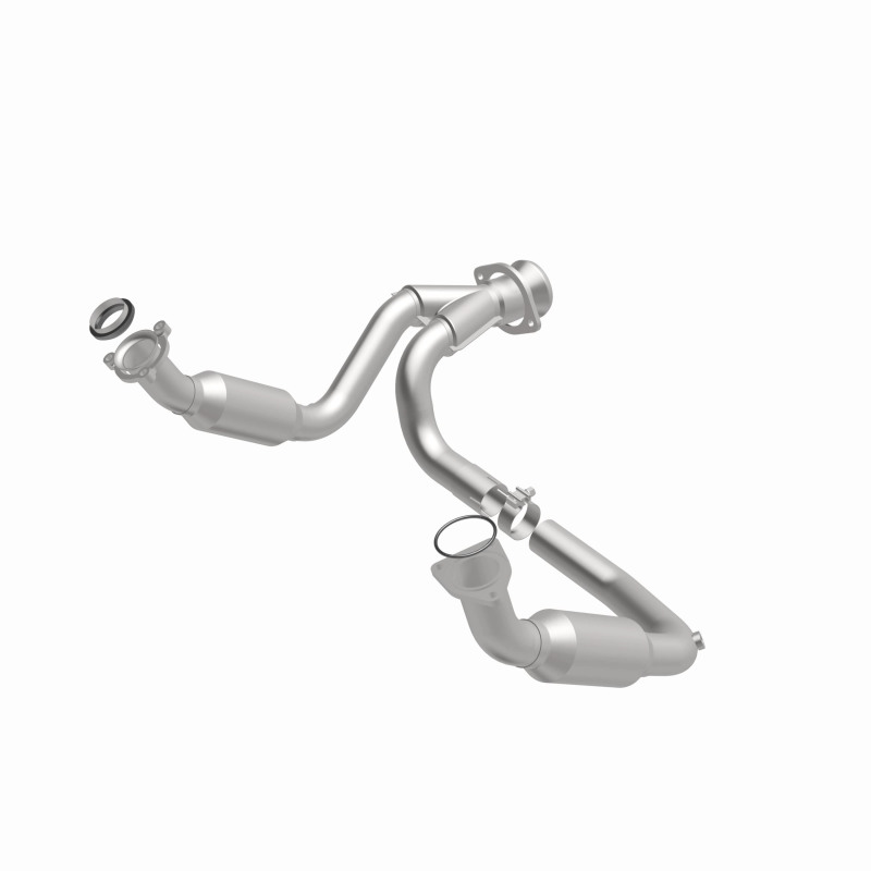 GMC Yukon XL 1500 Catalytic Converter - Magnaflow - Direct Fit, California Grade CARB Compliant - `07-`08