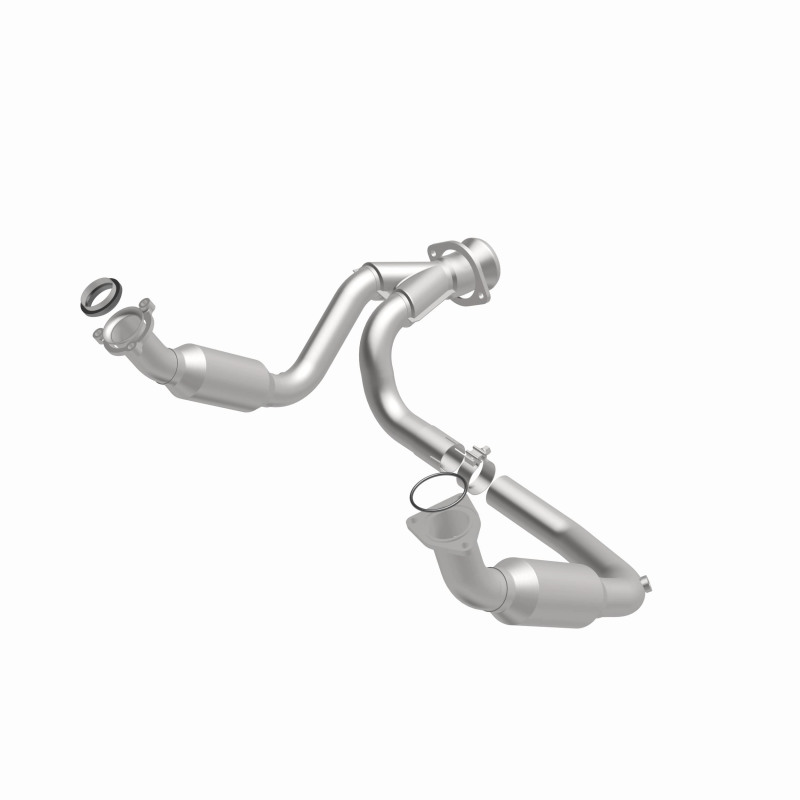 GMC Yukon XL 1500 Catalytic Converter - Magnaflow - Direct Fit, California Grade CARB Compliant - `07-`08