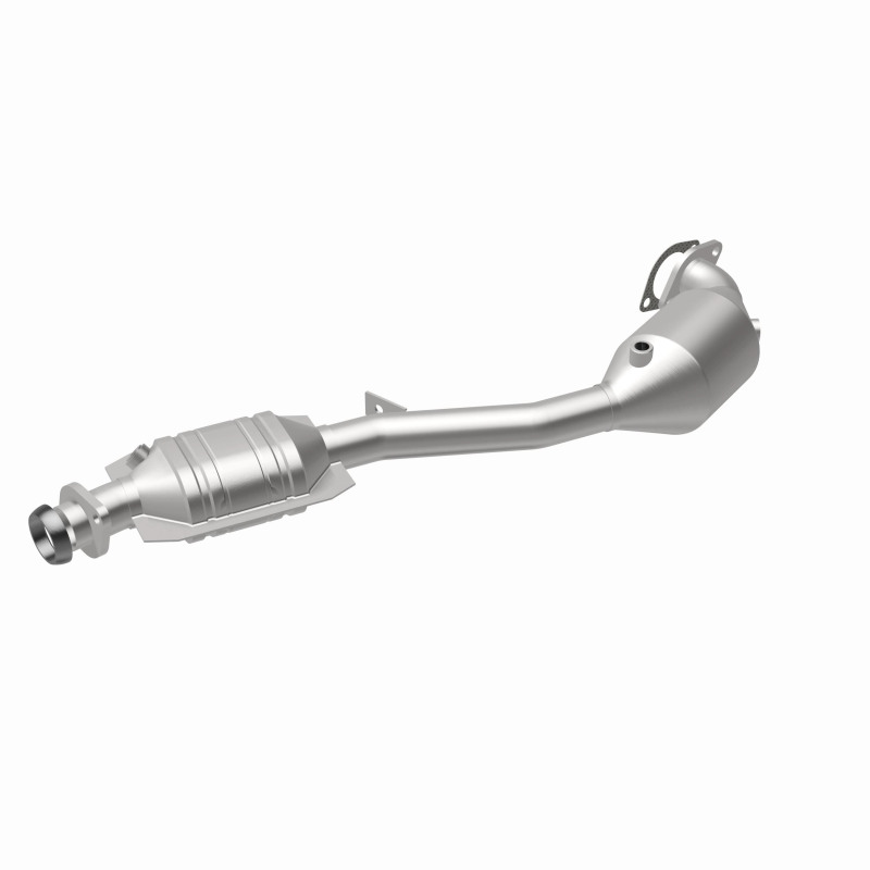 Subaru Outback Catalytic Converter - Magnaflow - California Grade CARB Compliant Direct-Fit - 2005
