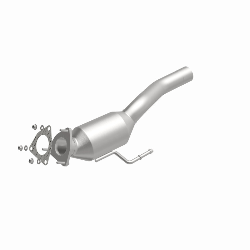 Volkswagen Touareg Catalytic Converter - Magnaflow - California Grade CARB Compliant Direct-Fit - `04-`06