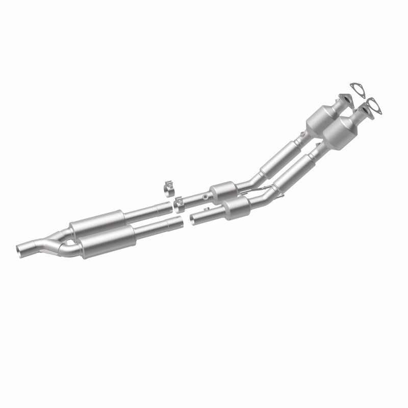 Volkswagen Passat Catalytic Converter - Magnaflow - Direct Fit - 2006