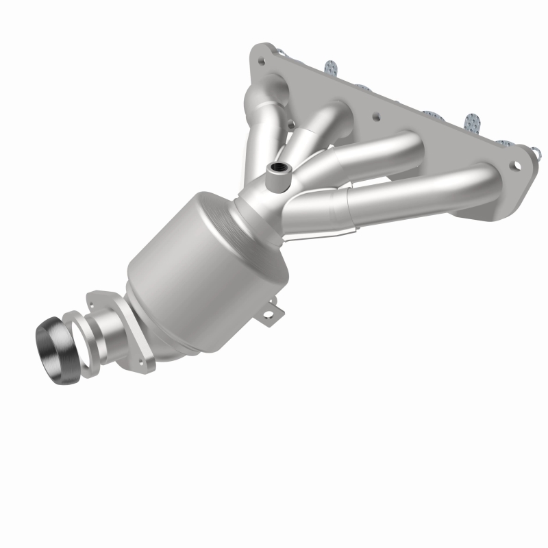 Nissan Sentra Catalytic Converter - Magnaflow - California Grade CARB Compliant Direct-Fit - `13-`17
