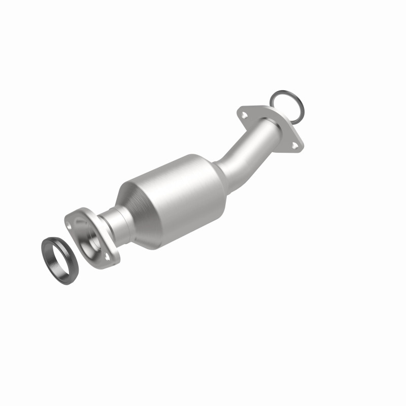 Toyota Sienna Catalytic Converter - Magnaflow - California Grade CARB Compliant Direct-Fit - 2011