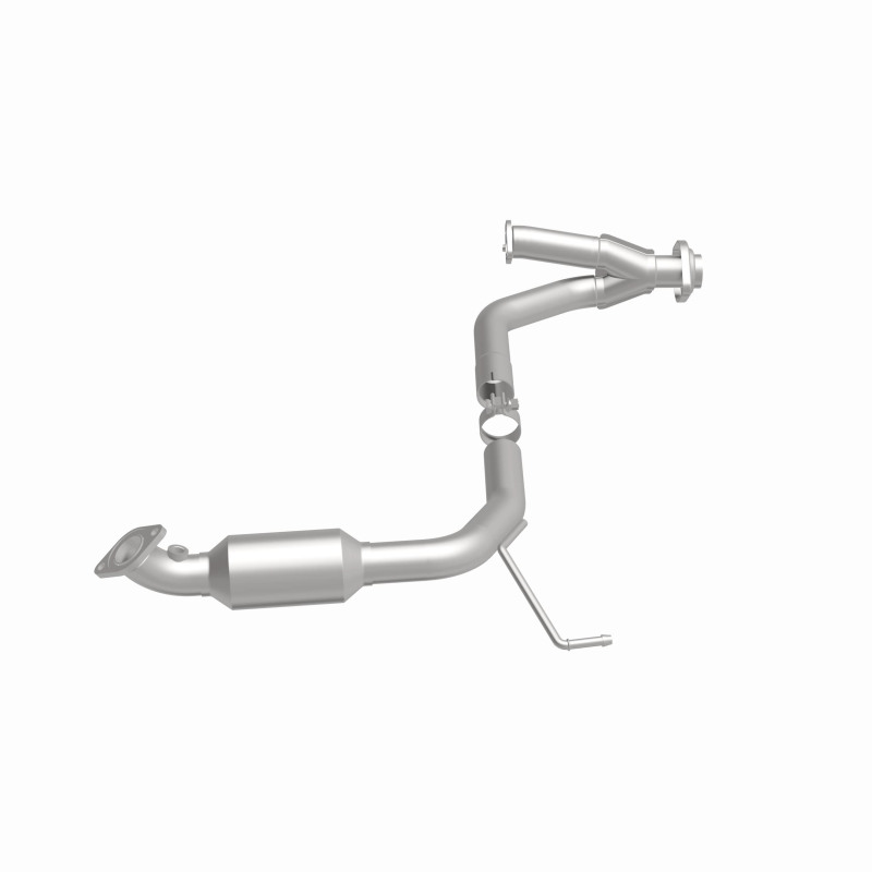 Toyota Tacoma Catalytic Converter - Magnaflow - California Grade CARB Compliant Direct-Fit - `12-`15