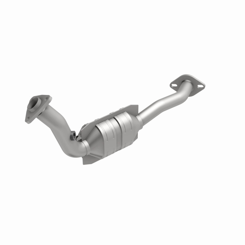 Nissan Frontier Catalytic Converter - Rear - Magnaflow - Direct Fit - `99-`04