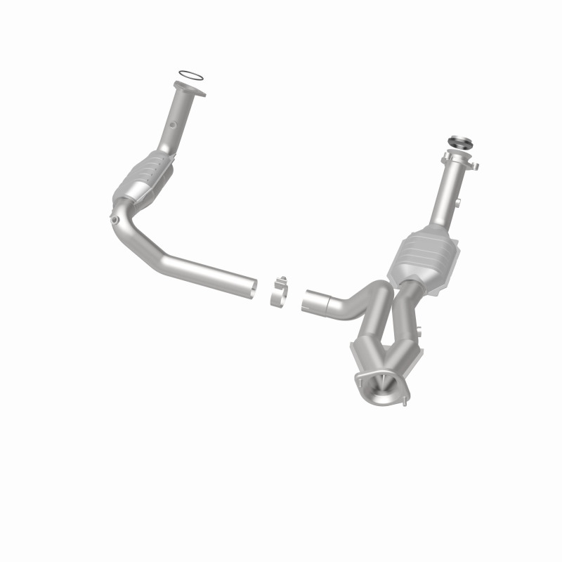 Chevrolet Tahoe Catalytic Converter - Magnaflow - Direct-Fit - `00-`06