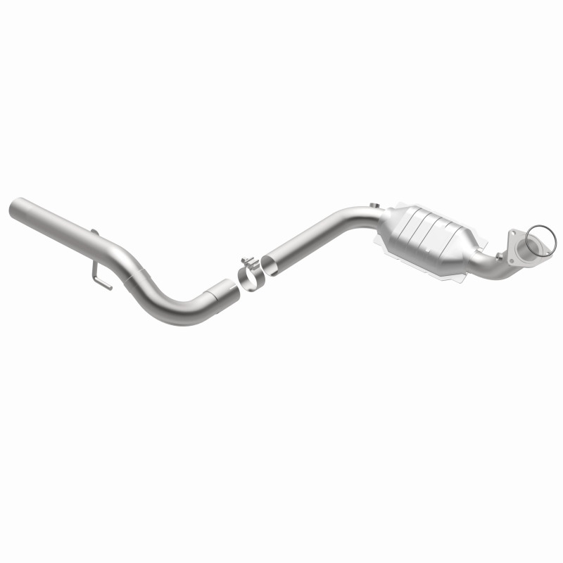 Cadillac Escalade Catalytic Converter - Driver Side - Magnaflow - HM Grade Direct-Fit, Federal/EPA Compliant - `02-`06