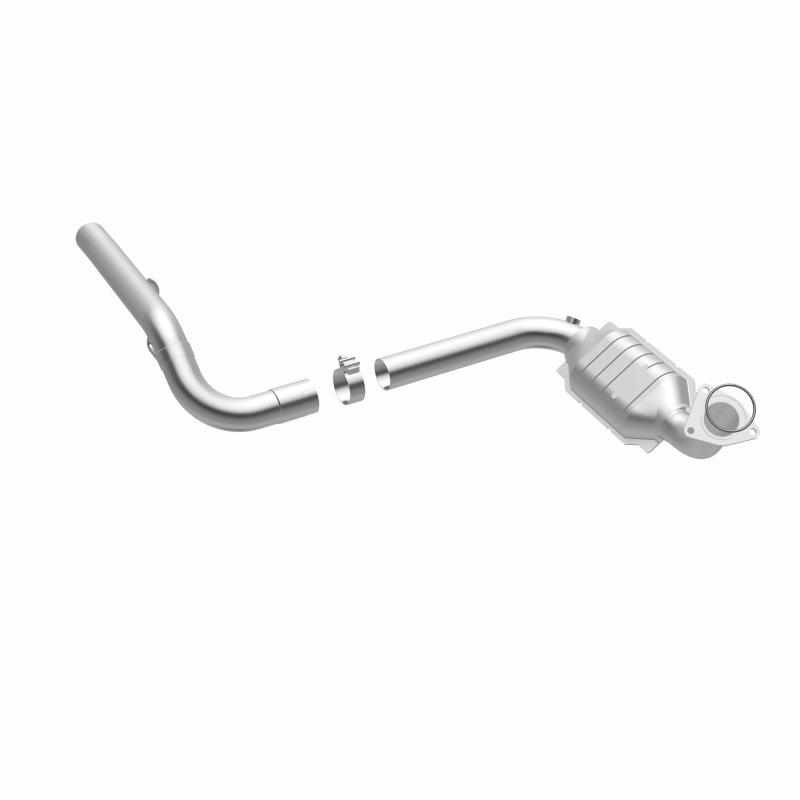 Cadillac Escalade Catalytic Converter - Driver Side - Magnaflow - HM Grade Direct-Fit, Federal/EPA Compliant - `02-`06