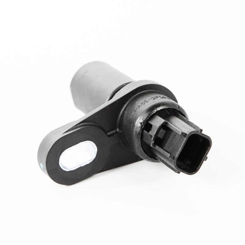 Jeep Wrangler Transmission Input Speed Sensor - OMIX - `03-`06 Jeep Wrangler Transmission Input Speed Sensor - OMIX - `03-`06