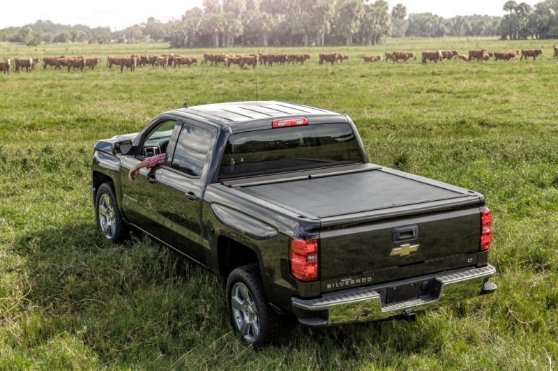 Ram 2500 Tonneau Cover - Roll-N-Lock - M-Series Retractable - `12-`19 Ram 2500 Tonneau Cover - Roll-N-Lock - M-Series Retractable - `12-`19