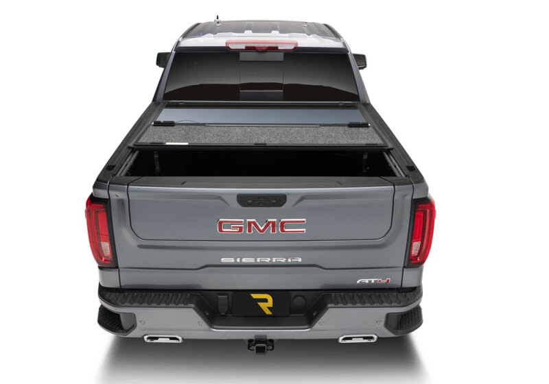GMC Sierra 1500 Tonneau Cover - Undercover - Hard Fold Tri-Fold, Fusion - Summit White - `14-`19