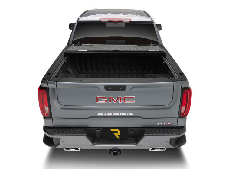 GMC Sierra 1500 Tonneau Cover - Undercover - Hard Fold Tri-Fold, Fusion - Summit White - `14-`19